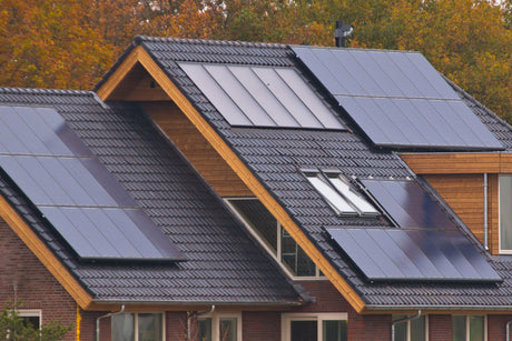 De câte panouri fotovoltaice e nevoie pentru a susține o locuință?